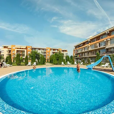 Holiday Fort Noks * Σάνι Μπιτς